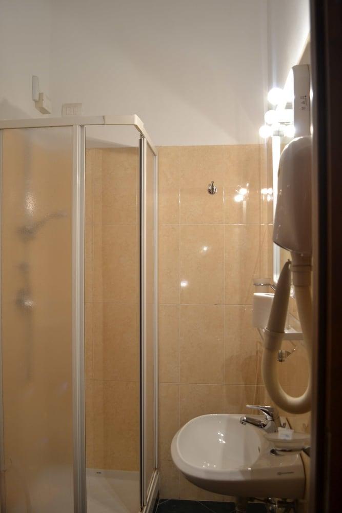 Hotel Ferraro Roma Ngoại thất bức ảnh