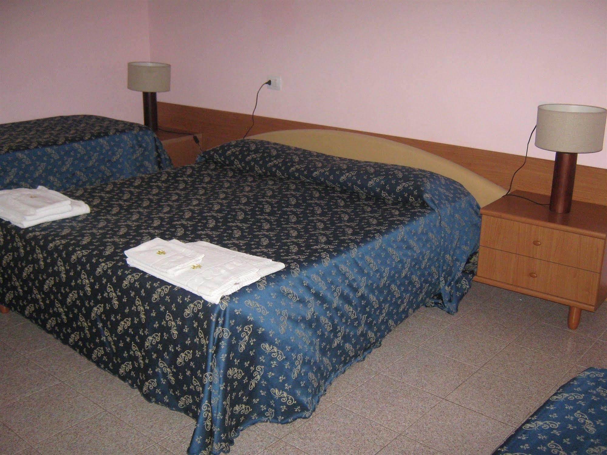 Hotel Ferraro Roma Ngoại thất bức ảnh