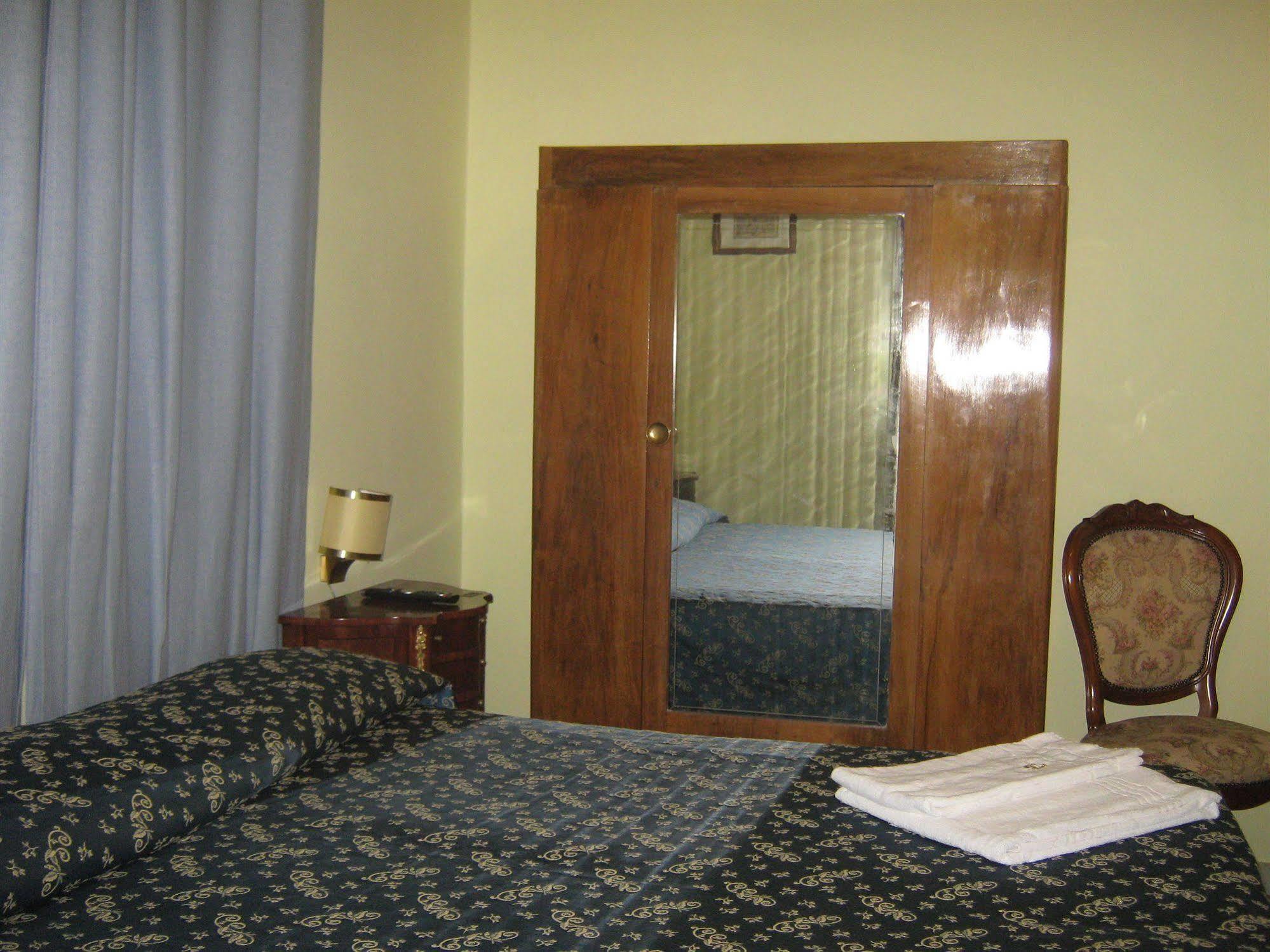 Hotel Ferraro Roma Ngoại thất bức ảnh